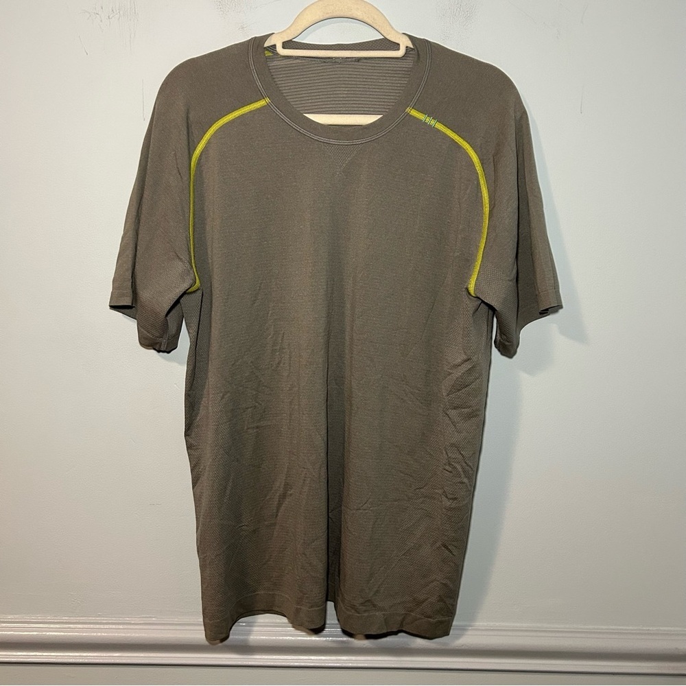 Lululemon Gray Metal Vent You Can’t Score Without a Goal Short Sleeve T-Shirt